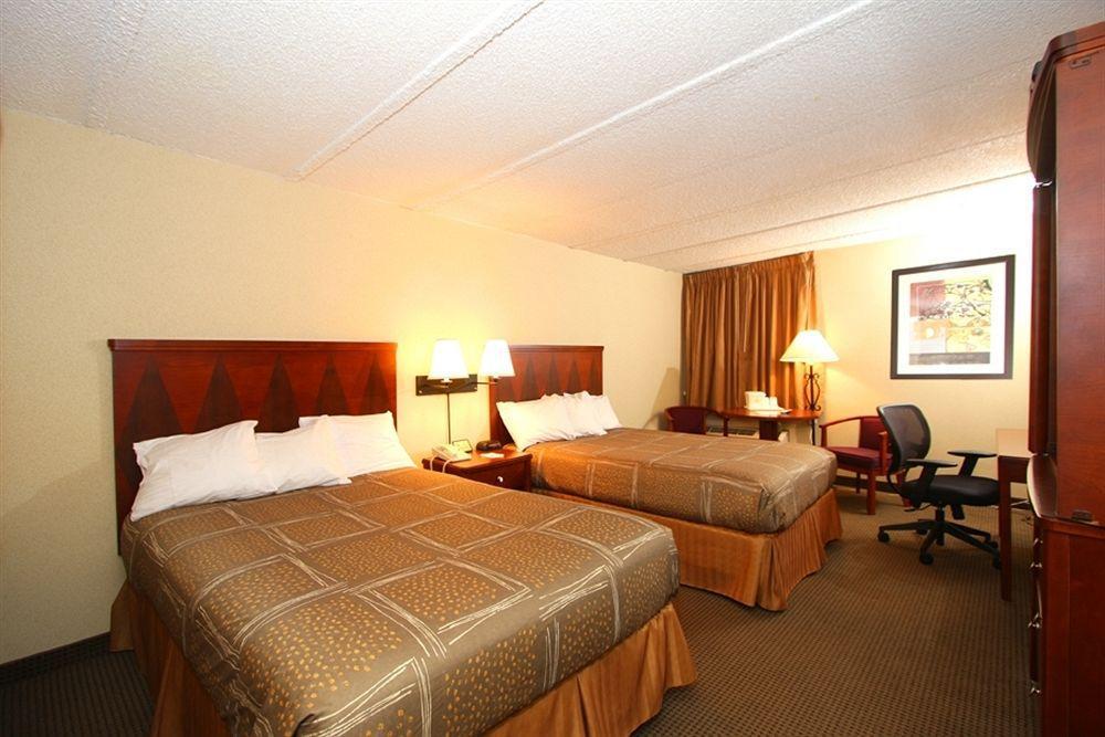 Best Western Inn At Ramsey Room photo